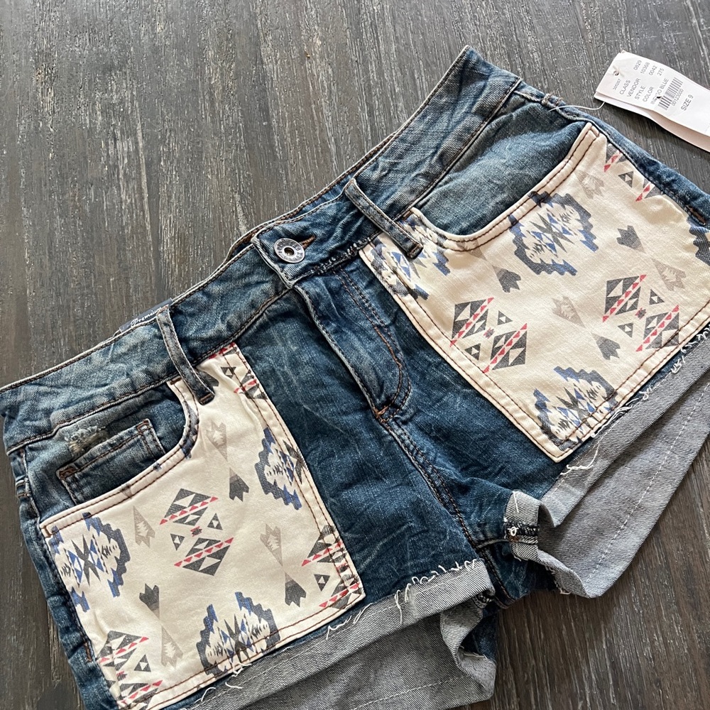 Bullhead black jean shorts